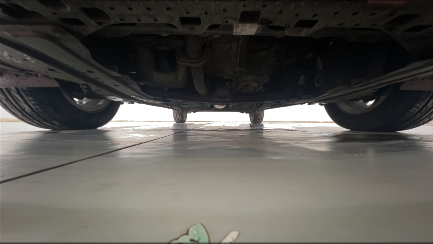 Used 2018 Maruti Suzuki Dzire ZXi Plus AMT Petrol Automatic extra FRONT LEFT UNDERBODY VIEW