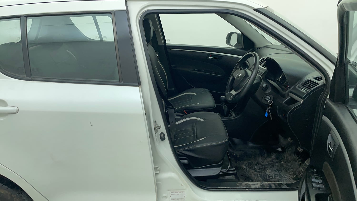 Used 2017 Maruti Suzuki Swift VXI (O) Petrol Manual interior RIGHT SIDE FRONT DOOR CABIN VIEW