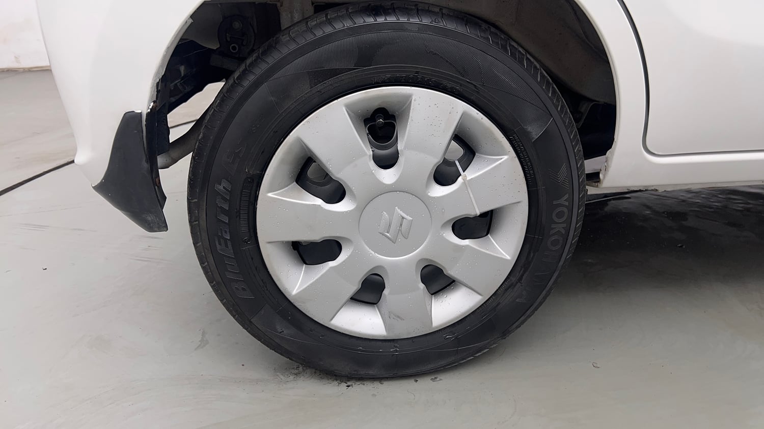 Used 2017 Maruti Suzuki Alto K10 VXi Petrol Manual tyres RIGHT REAR TYRE RIM VIEW