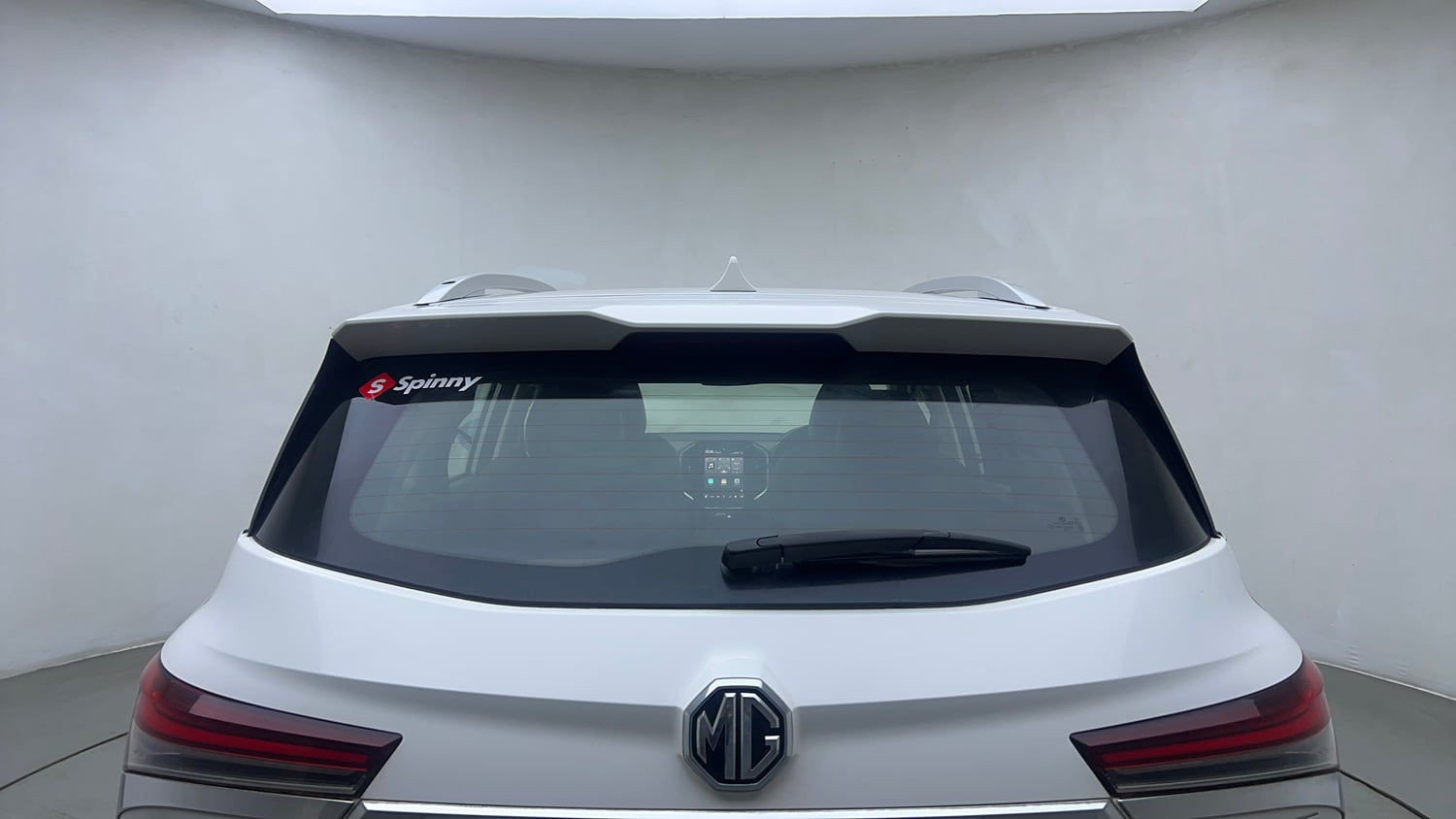 Used 2021 MG Motors Hector Plus Sharp 1.5 Petrol Turbo CVT 6-STR Petrol Automatic exterior BACK WINDSHIELD VIEW