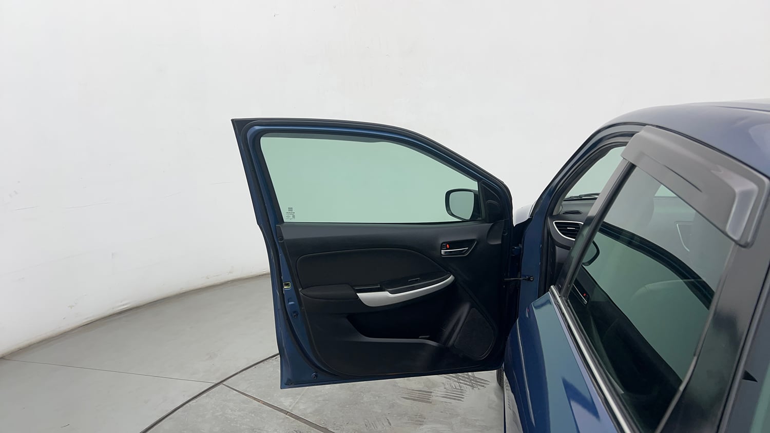 Used 2016 Maruti Suzuki Baleno Zeta 1.2 Petrol Manual interior LEFT FRONT DOOR OPEN VIEW