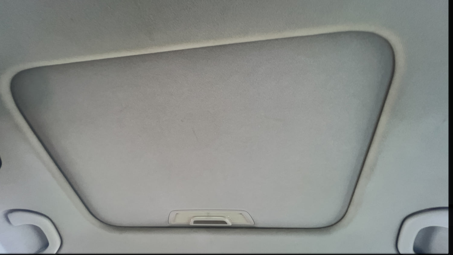 Used 2023 Skoda Slavia Style 1.0L TSI AT Petrol Automatic top_features Sunroof