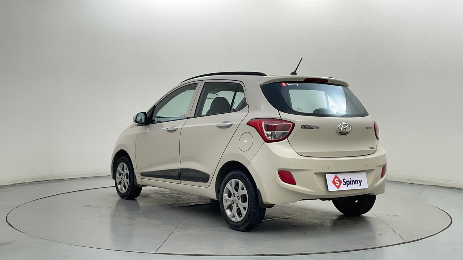 Used 2013 Hyundai Grand i10 Sportz 1.2 Kappa VTVT Petrol Manual exterior LEFT REAR CORNER VIEW