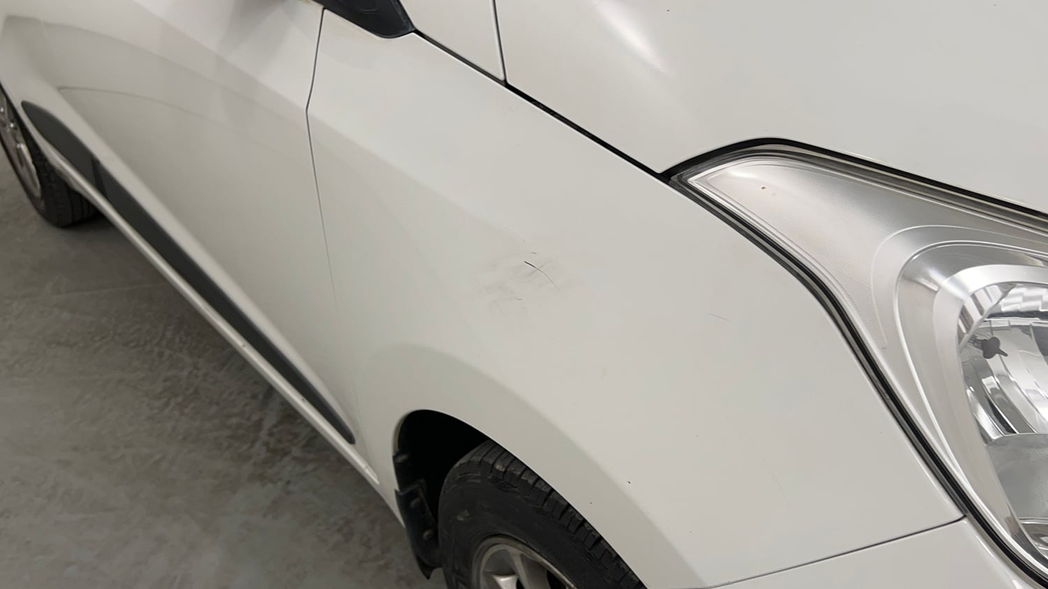 Used 2015 Hyundai Grand i10 Asta 1.2 Kappa VTVT Petrol Manual dents MINOR SCRATCH