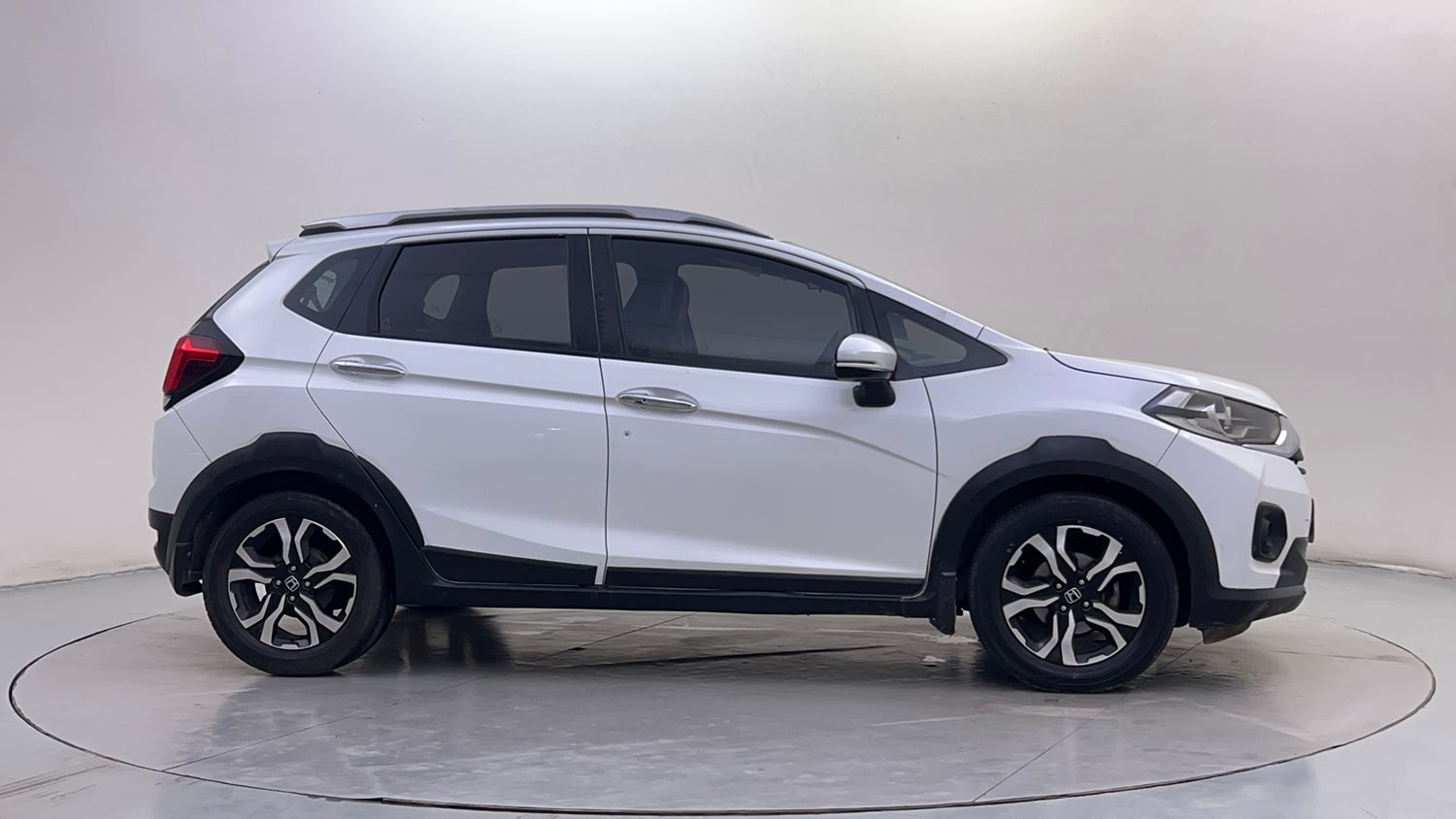 Used 2021 Honda WR-V VX MT Petrol Petrol Manual exterior RIGHT SIDE VIEW