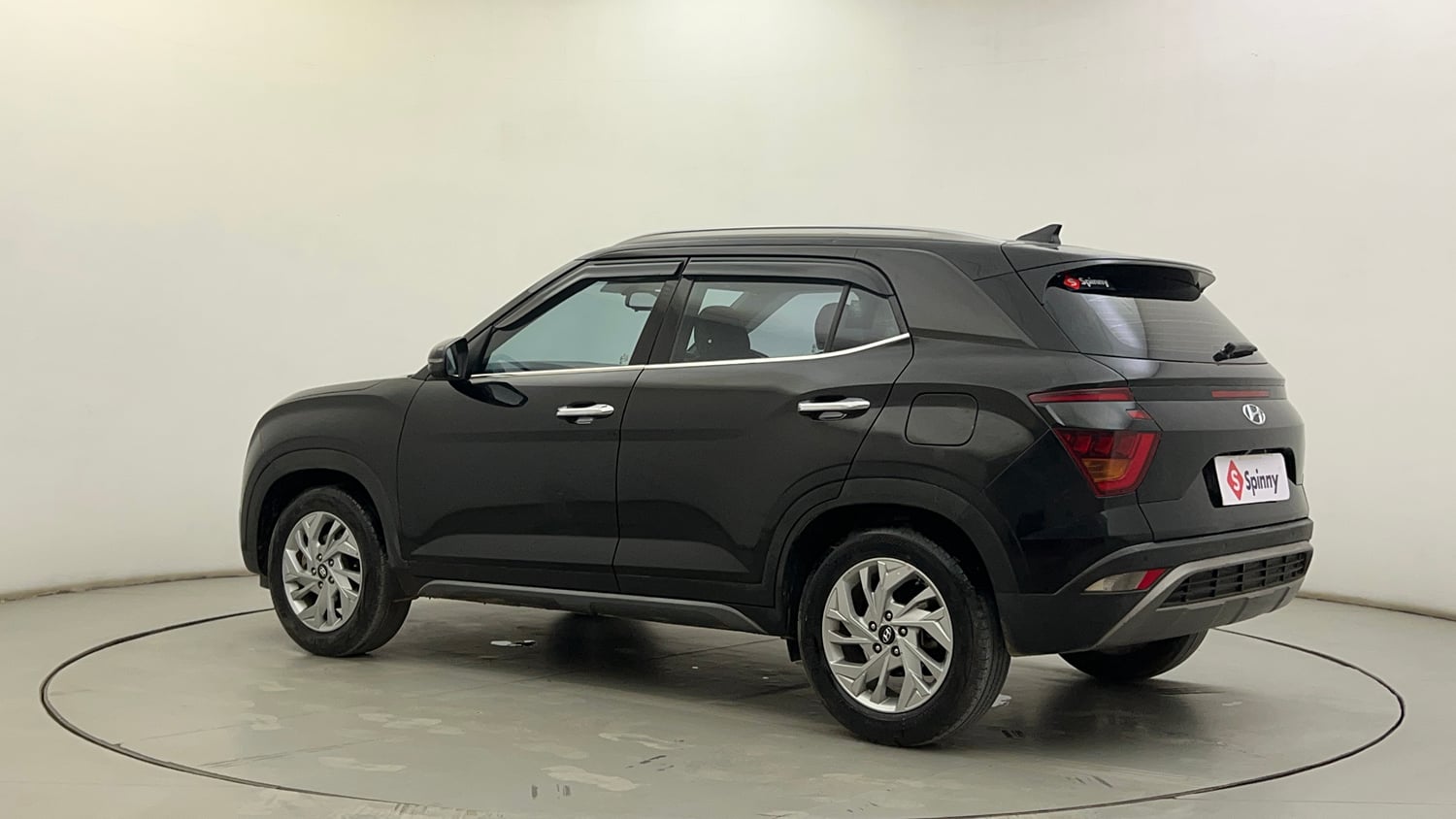 Used 2023 Hyundai Creta SX 1.5 Petrol Petrol Manual exterior LEFT REAR CORNER VIEW