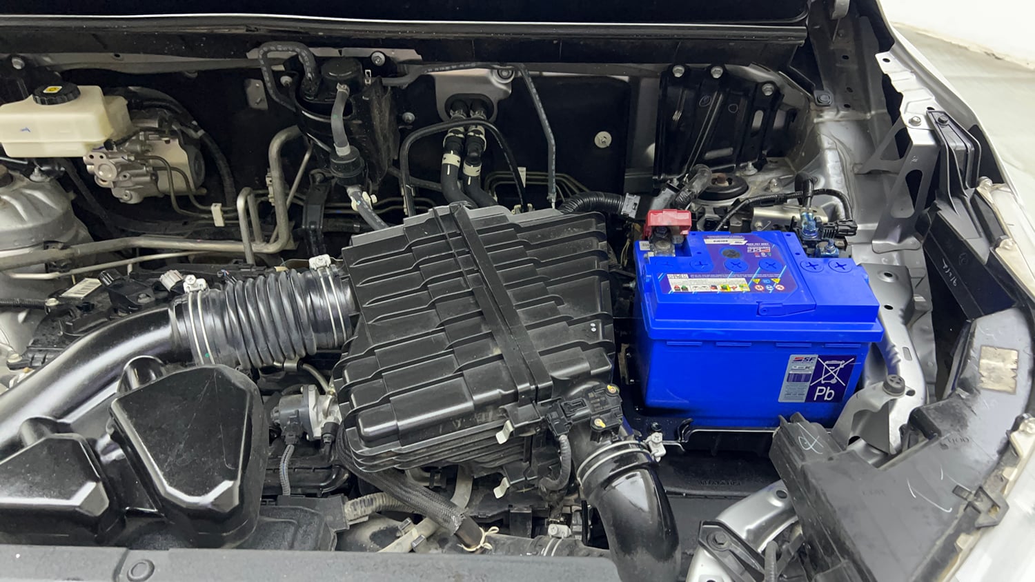 Used 2023 Toyota Innova Hycross VX Hybrid 7 STR Hybrid Automatic engine ENGINE LEFT SIDE VIEW