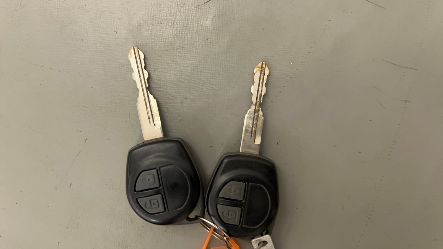 Used 2013 Maruti Suzuki Swift VXi Petrol Manual extra CAR KEY VIEW