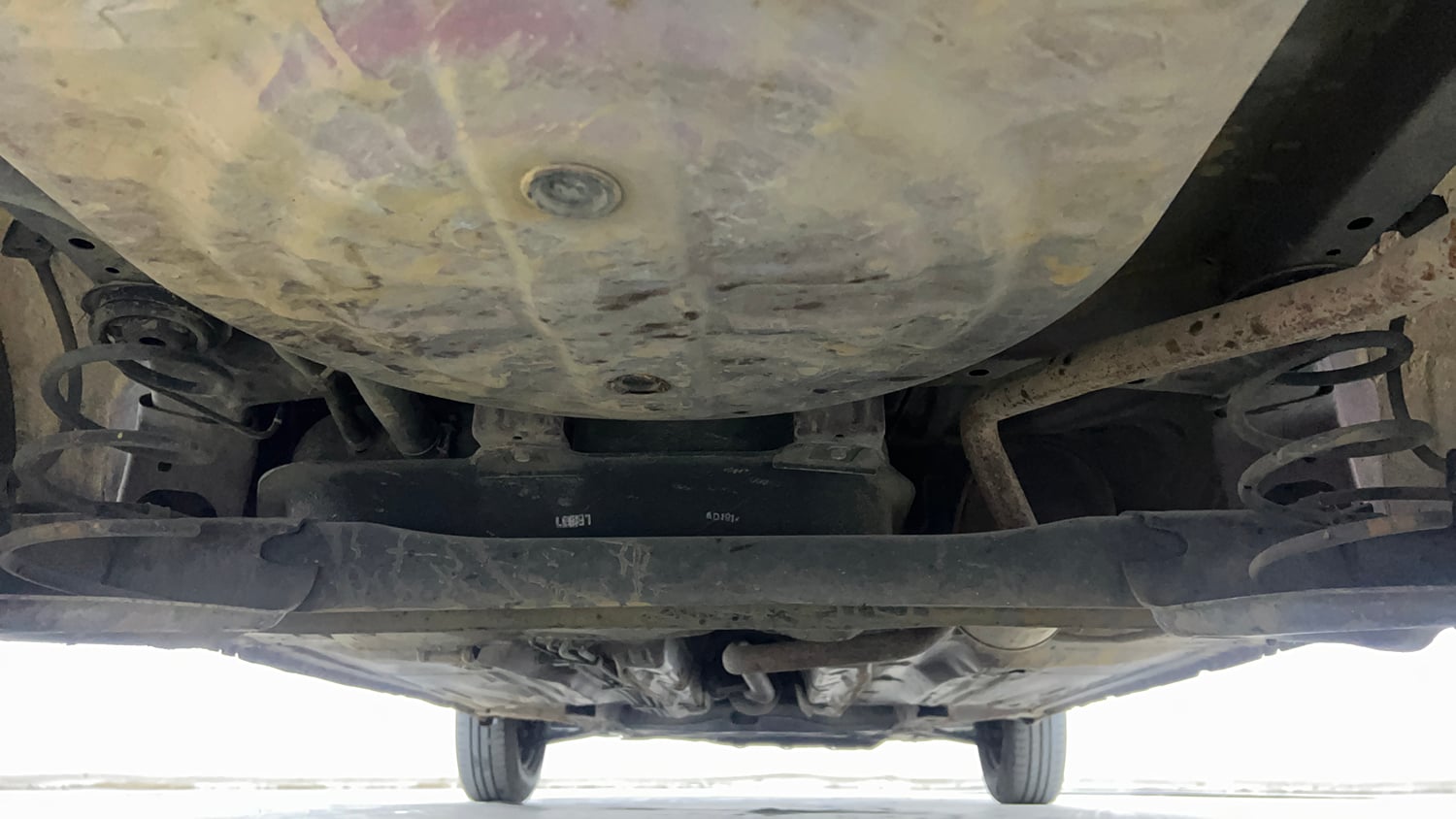 Used 2016 Datsun GO T Petrol Manual extra REAR UNDERBODY VIEW (TAKEN FROM REAR)