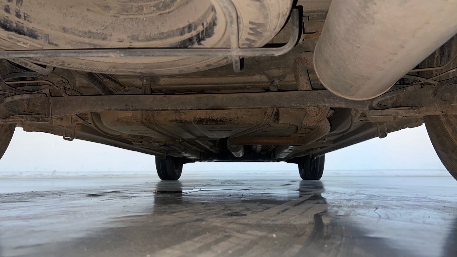 Used 2018 Maruti Suzuki Ertiga VXI Petrol Manual extra REAR UNDERBODY VIEW (TAKEN FROM REAR)