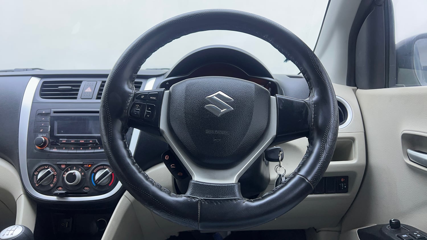 Used 2019 Maruti Suzuki Celerio ZXi Petrol Manual interior STEERING VIEW