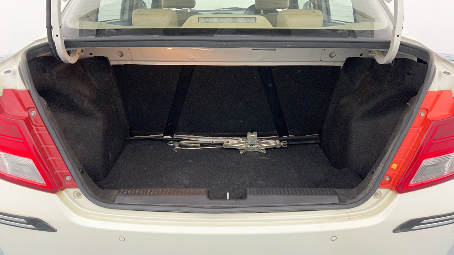Used 2020 Maruti Suzuki Dzire ZXi Petrol Manual interior DICKY INSIDE VIEW