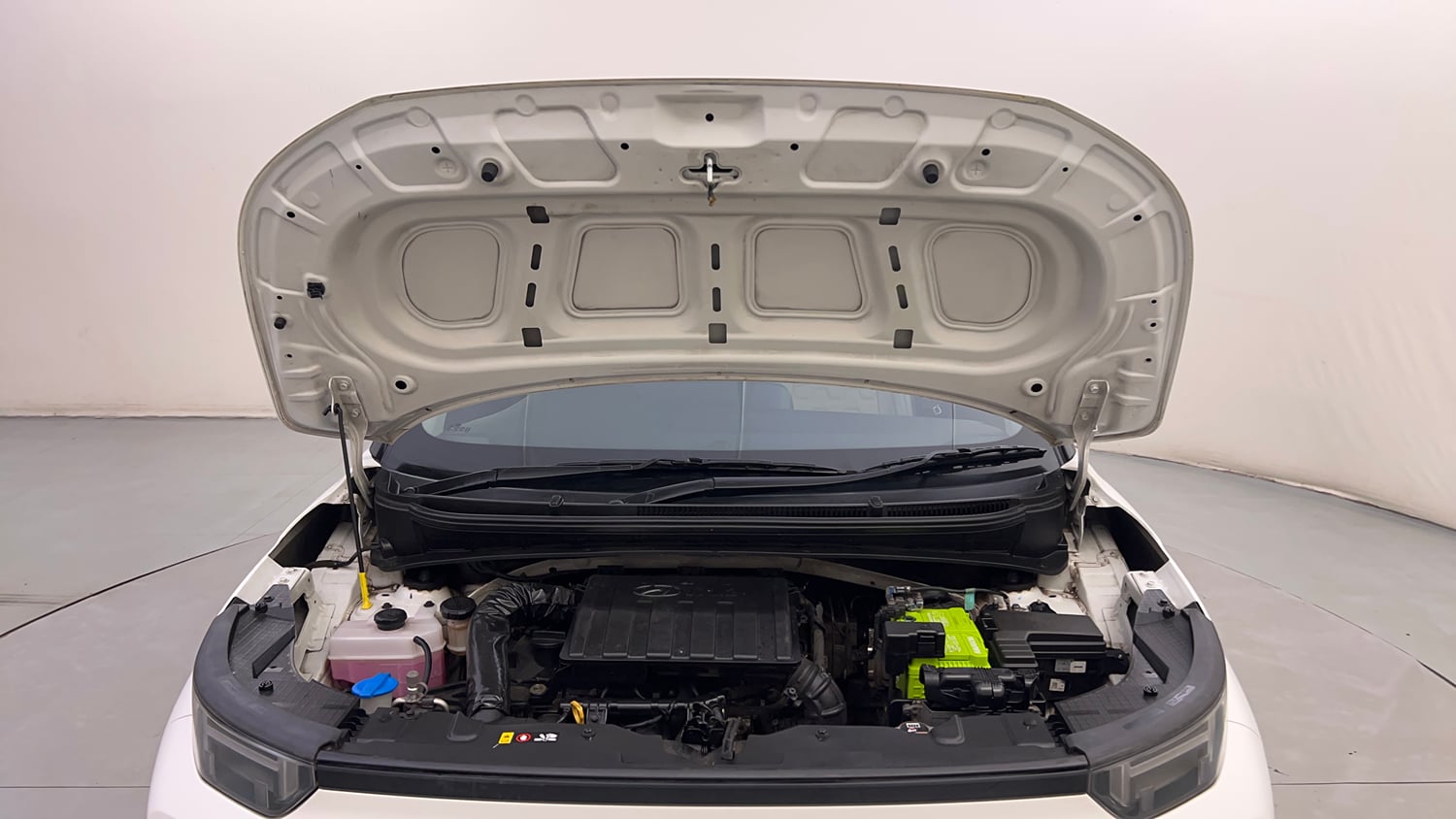 Used 2023 Hyundai Exter SX (O) Connect 1.2 AMT Petrol Automatic engine ENGINE & BONNET OPEN FRONT VIEW
