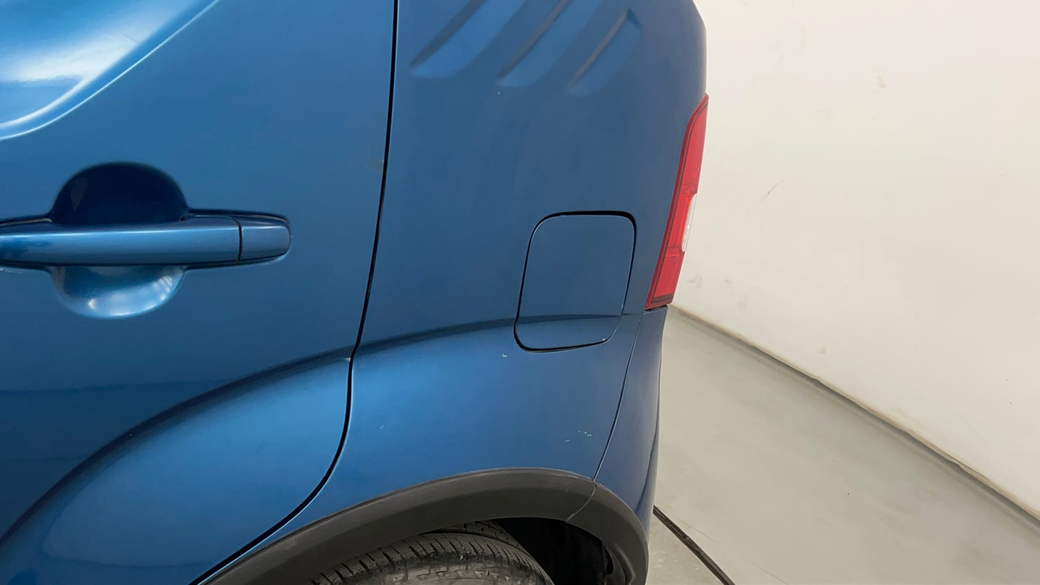 Used 2018 Maruti Suzuki Ignis Zeta 1.2 AMT Petrol Automatic dents MINOR SCRATCH