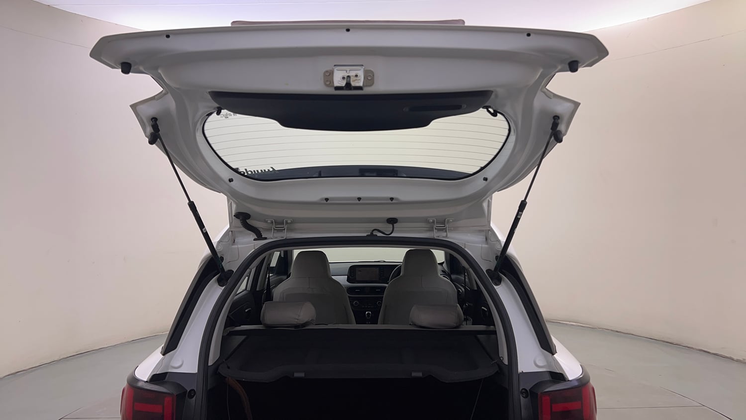 Used 2023 Hyundai Exter SX (O) Connect 1.2 AMT Petrol Automatic interior DICKY DOOR OPEN VIEW