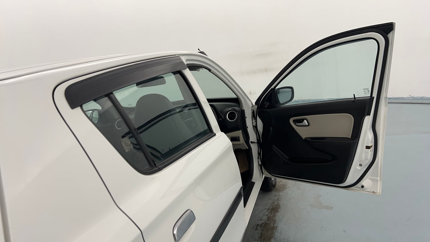 Used 2023 Maruti Suzuki Alto 800 VXi Petrol Manual interior RIGHT FRONT DOOR OPEN VIEW
