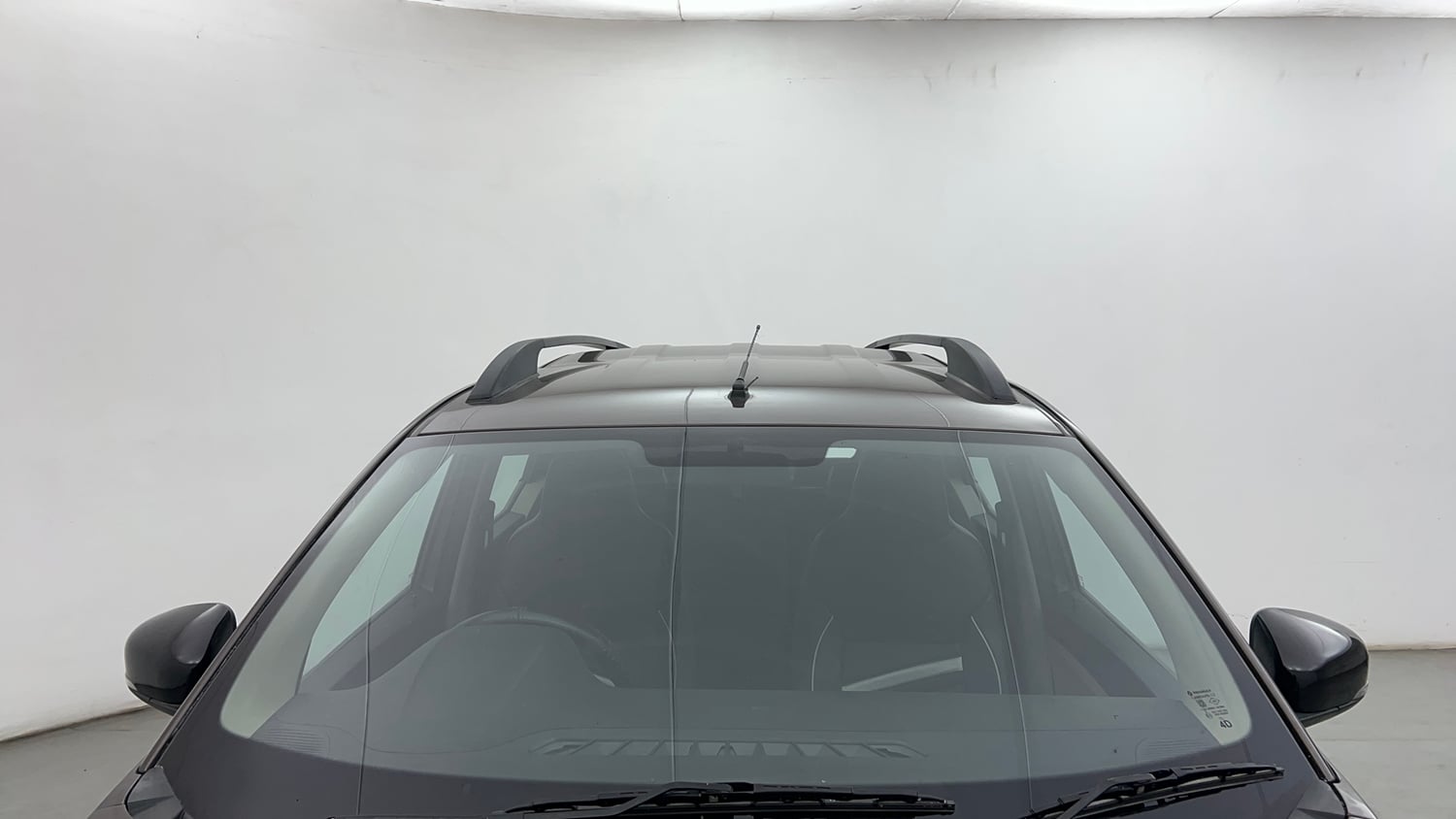Used 2023 Renault Triber RXT EASY-R AMT Petrol Automatic exterior FRONT WINDSHIELD VIEW