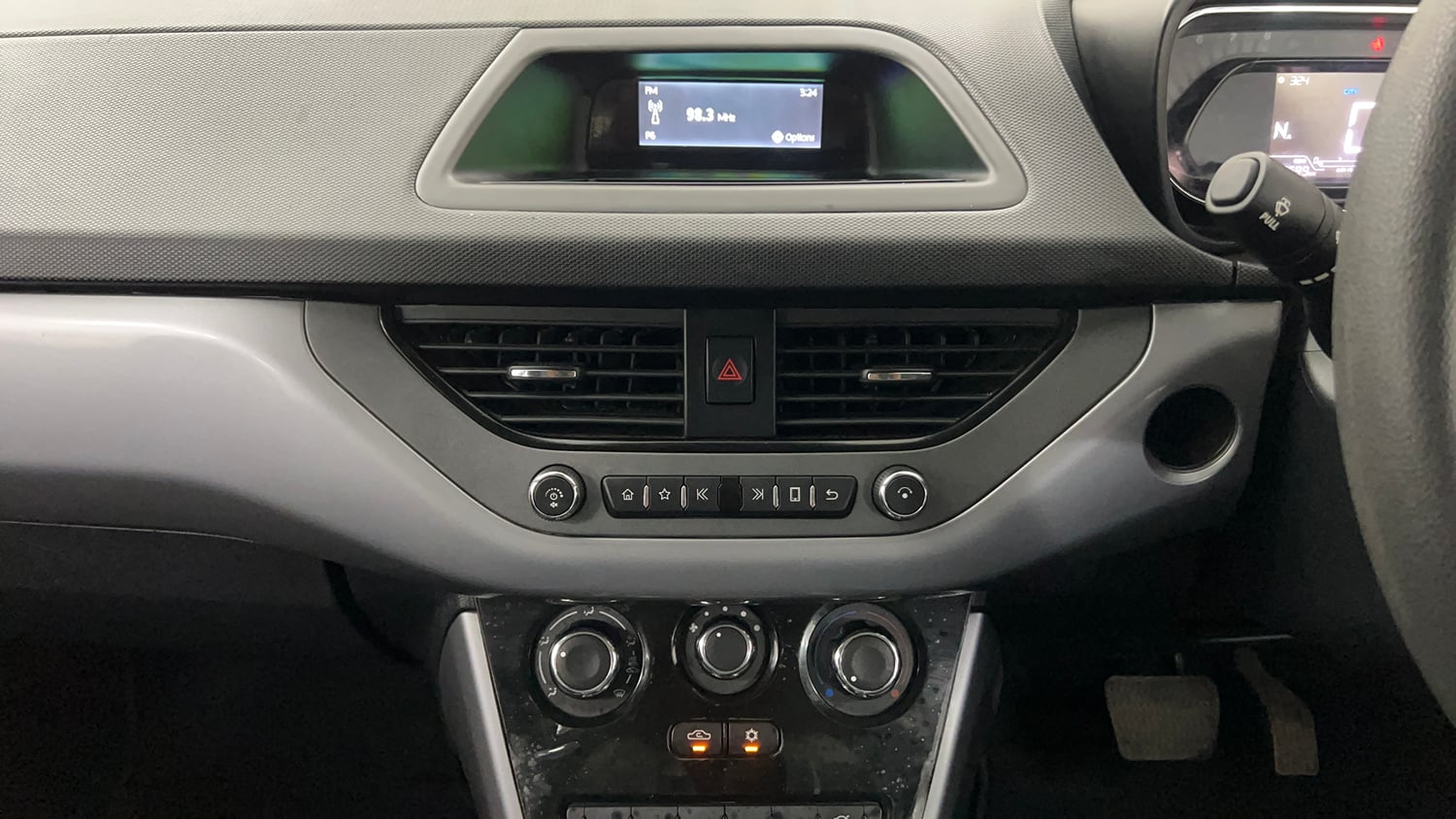 Used 2022 Tata Nexon XMA (S) Diesel Diesel Automatic interior MUSIC SYSTEM & AC CONTROL VIEW