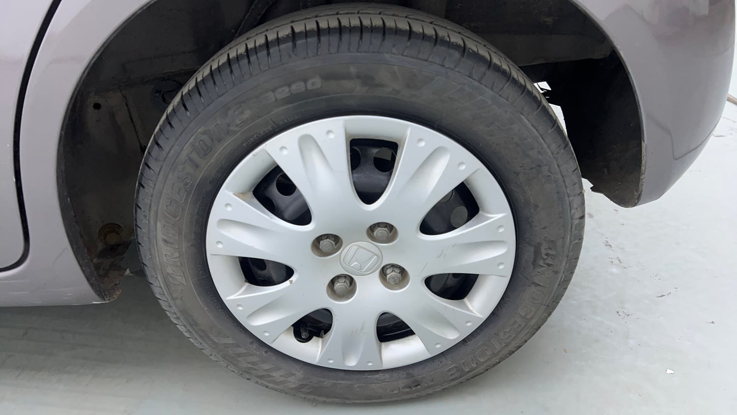 Used 2016 Honda Brio S MT Petrol Manual tyres LEFT REAR TYRE RIM VIEW