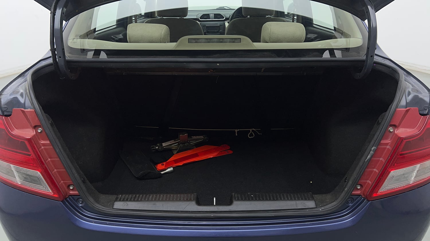 Used 2017 Maruti Suzuki Dzire VXi AMT Petrol Automatic interior DICKY INSIDE VIEW