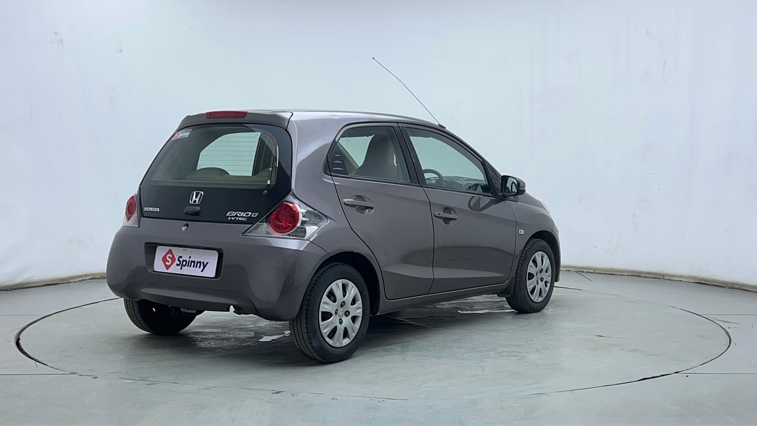 Used 2016 Honda Brio S MT Petrol Manual exterior RIGHT REAR CORNER VIEW