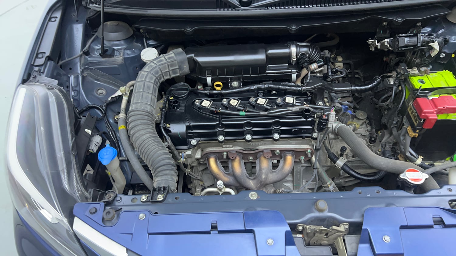 Used 2021 Maruti Suzuki Baleno Zeta Petrol Manual engine ENGINE RIGHT SIDE VIEW