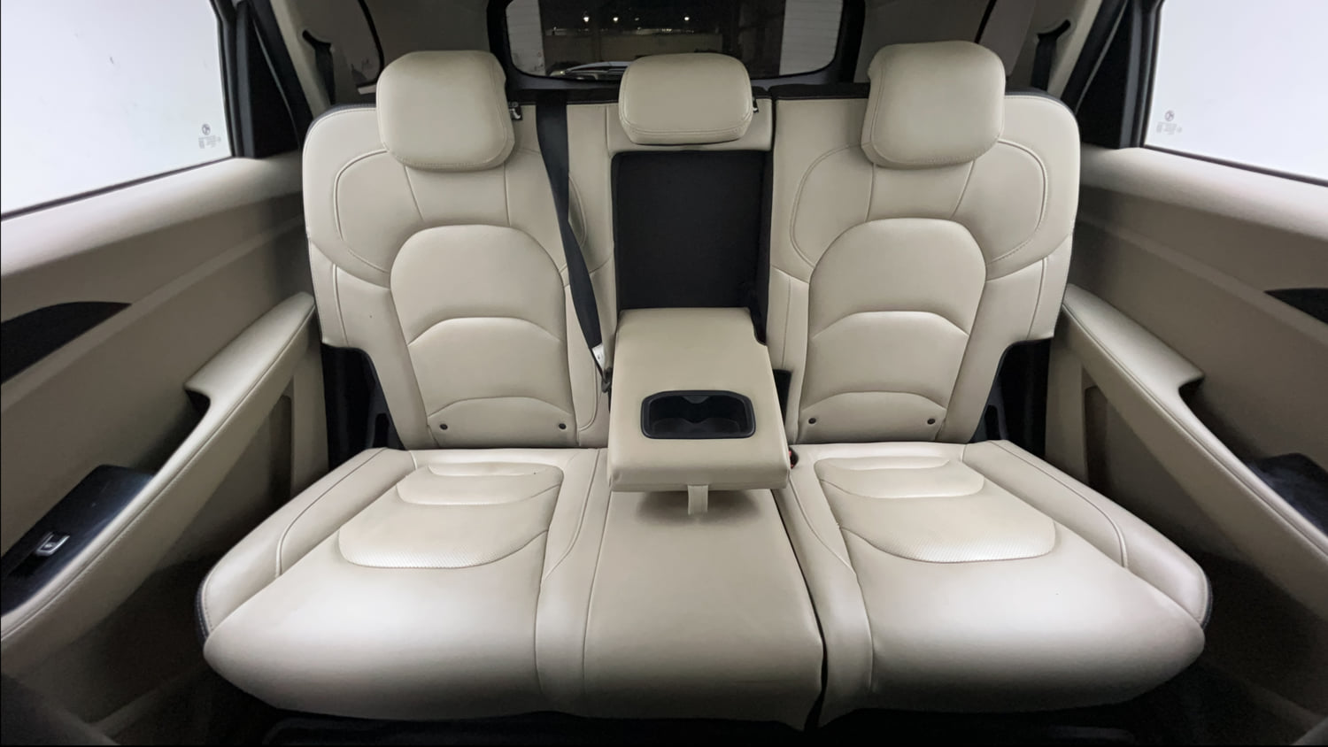 Used 2023 MG Motors Hector Sharp 1.5 Petrol CVT Petrol Automatic interior REAR SEAT CONDITION VIEW