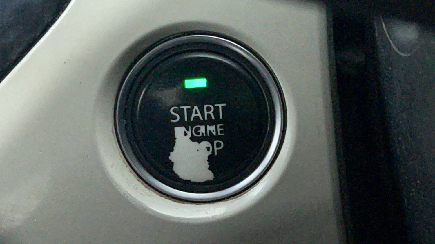 Used 2022 Tata Nexon XZ Plus (O) Petrol Manual top_features Keyless start
