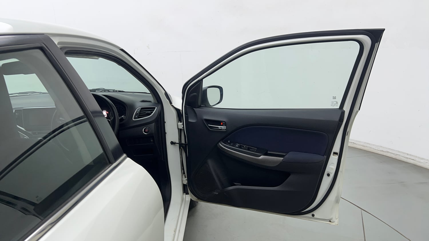 Used 2020 Maruti Suzuki Baleno Zeta Petrol Manual interior RIGHT FRONT DOOR OPEN VIEW