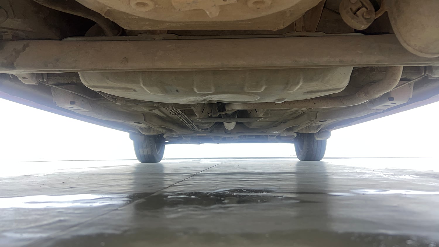Used 2021 Tata Tiago XT Petrol Manual extra REAR UNDERBODY VIEW (TAKEN FROM REAR)