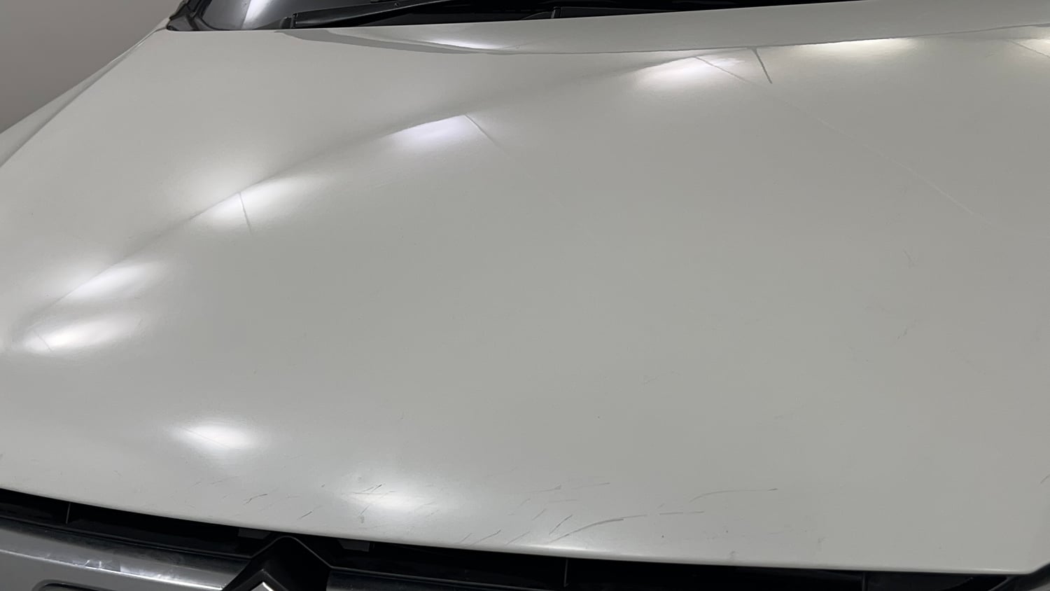 Used 2020 maruti-suzuki Vitara Brezza VXi Petrol Manual dents MINOR SCRATCH
