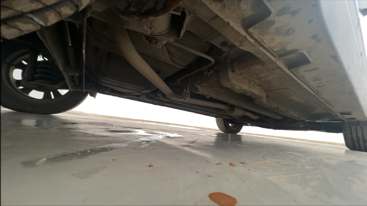 Used 2017 Hyundai Creta SX Plus 1.6 AT Petrol Petrol Automatic extra REAR RIGHT UNDERBODY VIEW