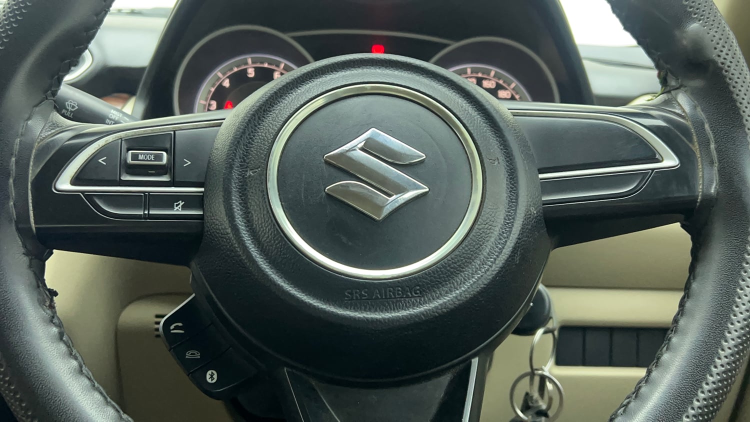 Used 2017 Maruti Suzuki Dzire VXi Petrol Manual top_features Steering mounted controls