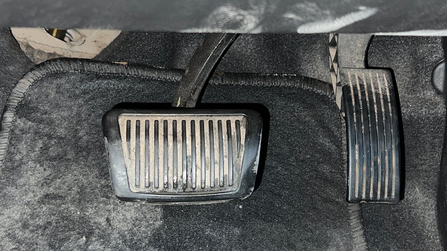 Used 2017 Hyundai Grand i10 Sportz (O) AT 1.2 Kappa VTVT Petrol Automatic interior PEDALS VIEW