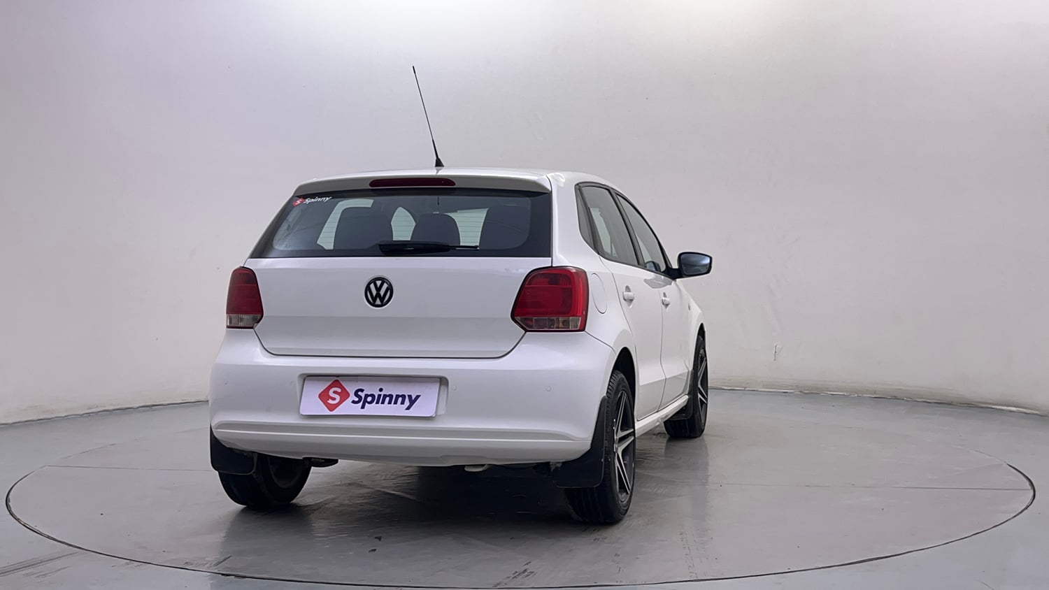 Used 2013 Volkswagen Polo Highline1.2L (P) Petrol Manual exterior RIGHT REAR CORNER VIEW