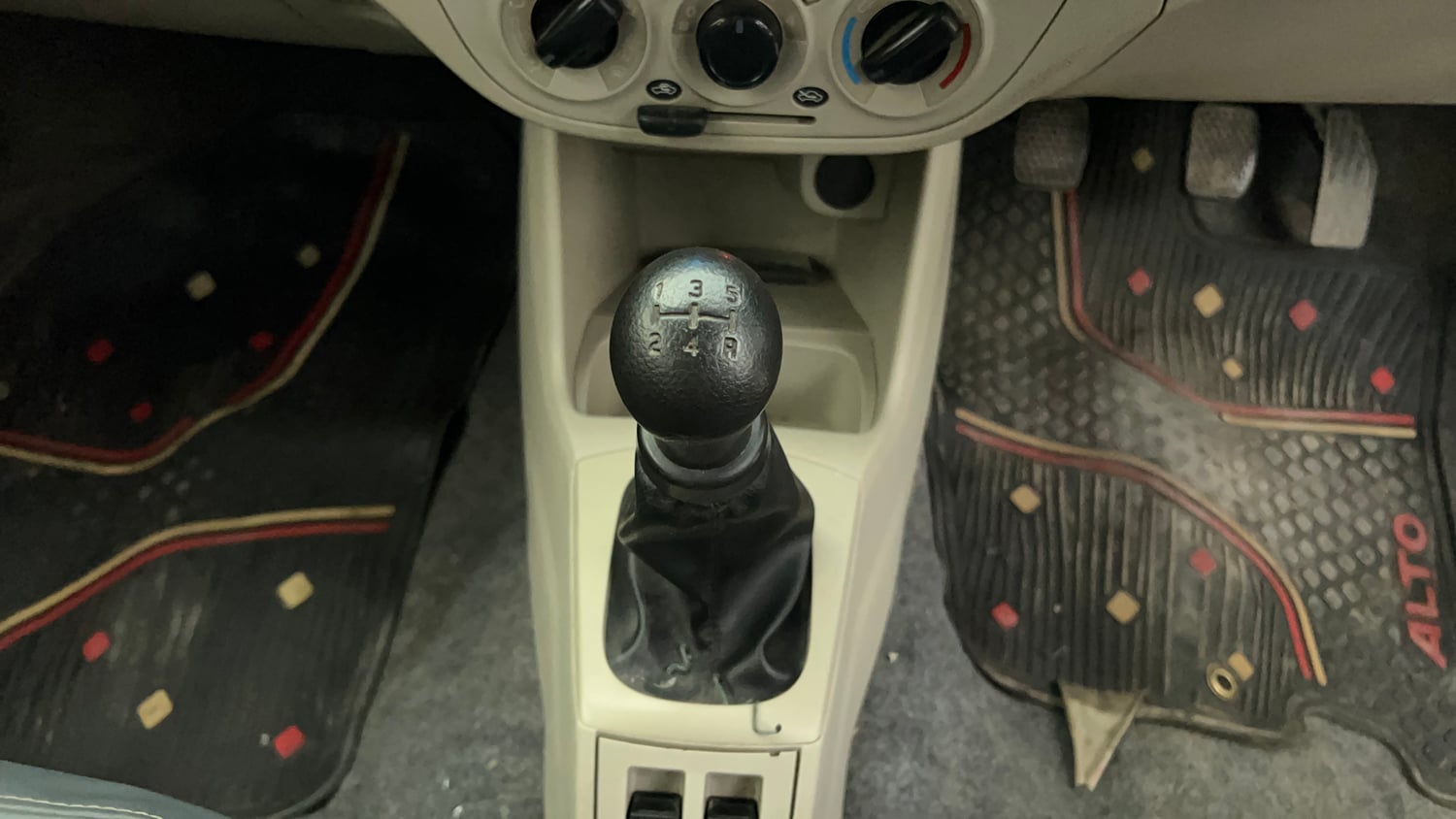 Used 2019 Maruti Suzuki Alto 800 LXi Petrol Manual interior GEAR  KNOB VIEW