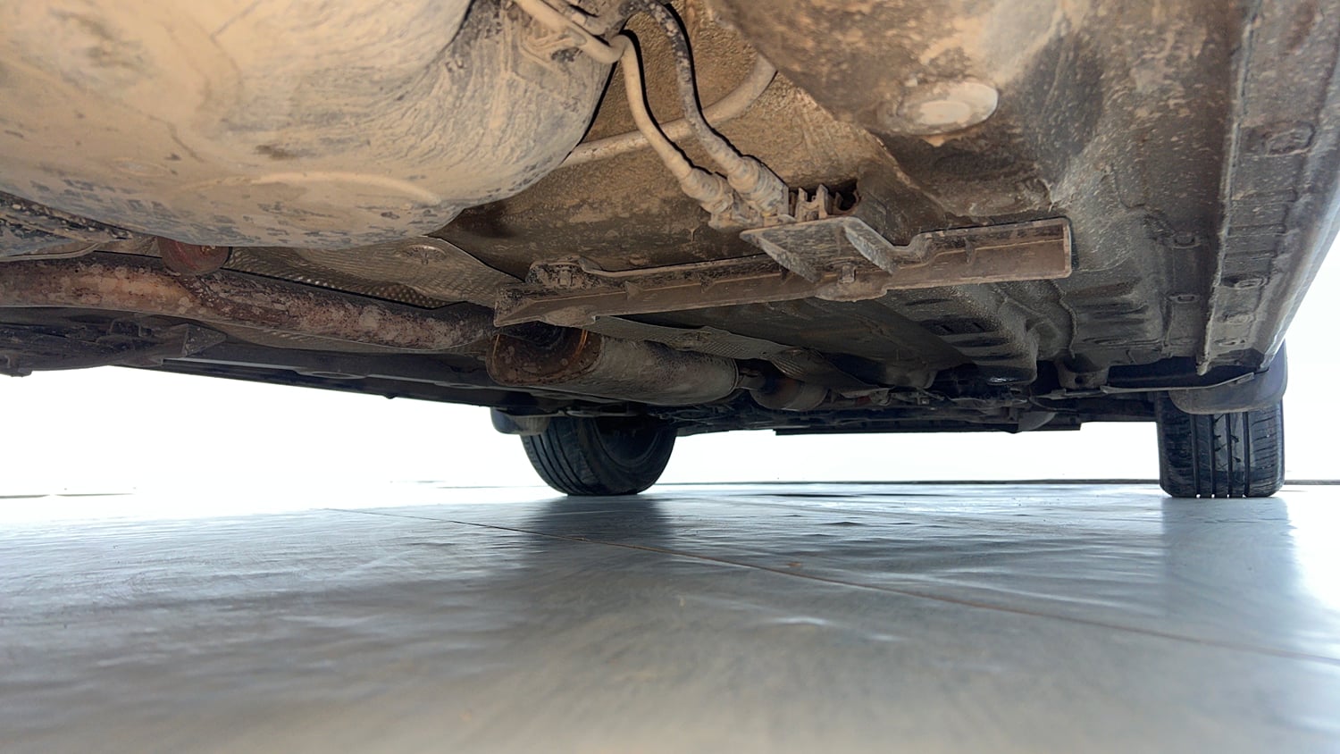 Used 2023 Skoda Slavia Style 1.0L TSI AT Petrol Automatic extra REAR RIGHT UNDERBODY VIEW