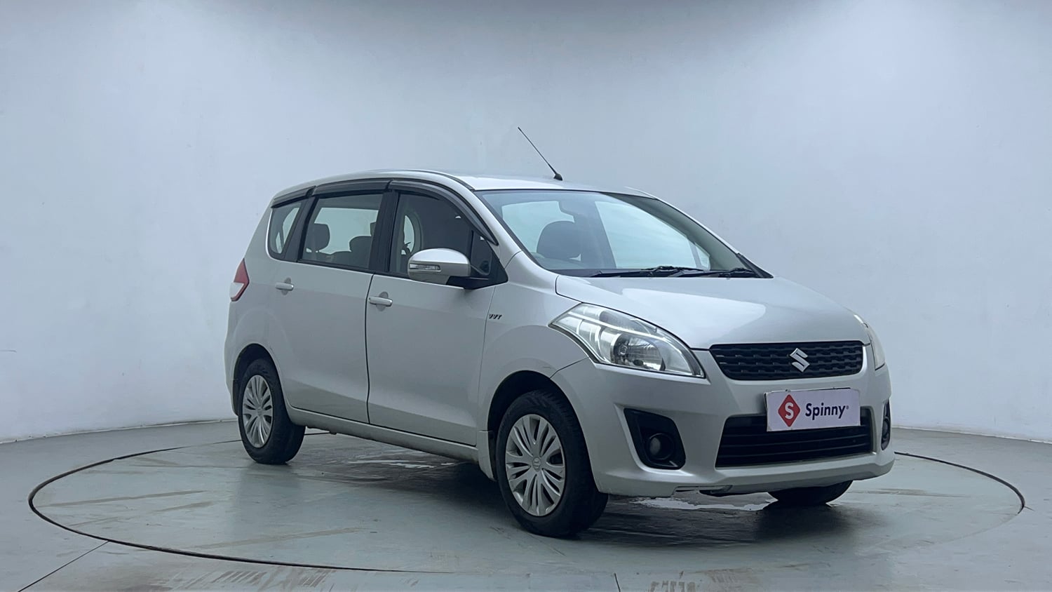 Used 2013 Maruti Suzuki Ertiga Vxi Petrol Manual exterior RIGHT FRONT CORNER VIEW
