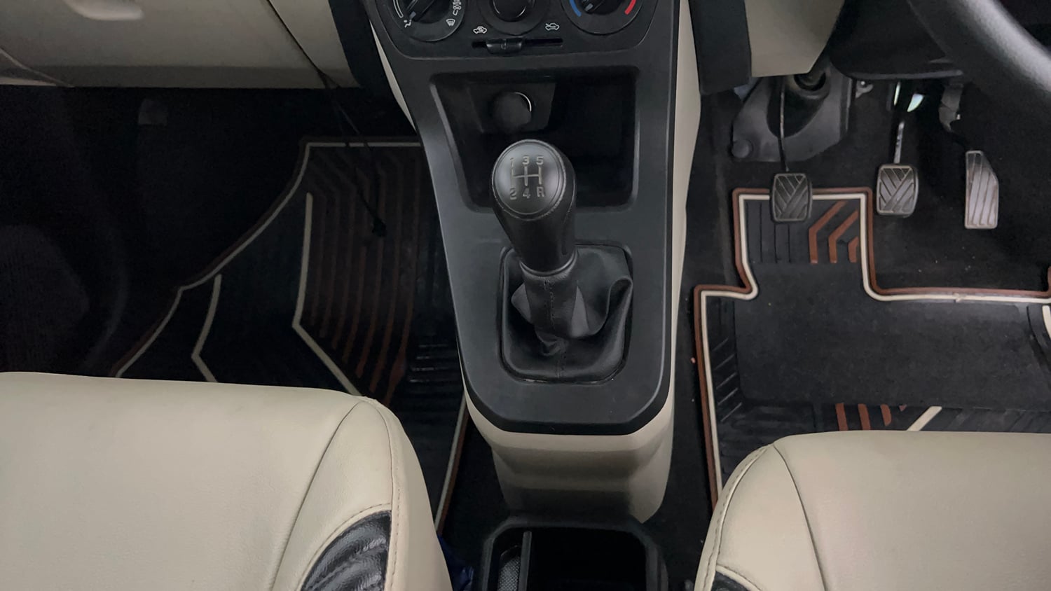 Used 2022 Maruti Suzuki Wagon R LXI 1.0 Petrol Manual interior GEAR  KNOB VIEW