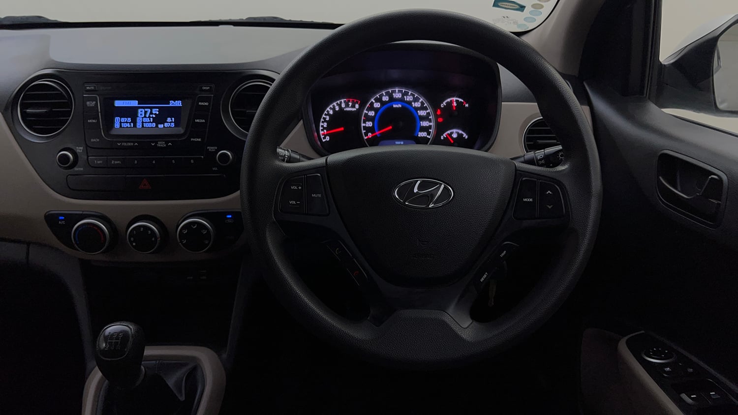 Used 2018 Hyundai Grand i10 Magna 1.2 Kappa VTVT Petrol Manual top_features Steering mounted controls