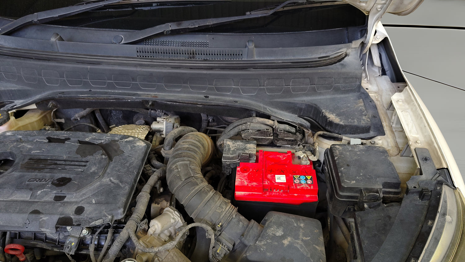 Used 2021 Kia Sonet GTX Plus 1.5 AT Diesel Automatic engine ENGINE LEFT SIDE HINGE & APRON VIEW