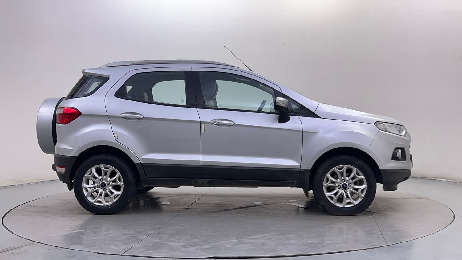 Used 2016 Ford EcoSport Titanium 1.5L Ti-VCT Petrol Manual exterior RIGHT SIDE VIEW
