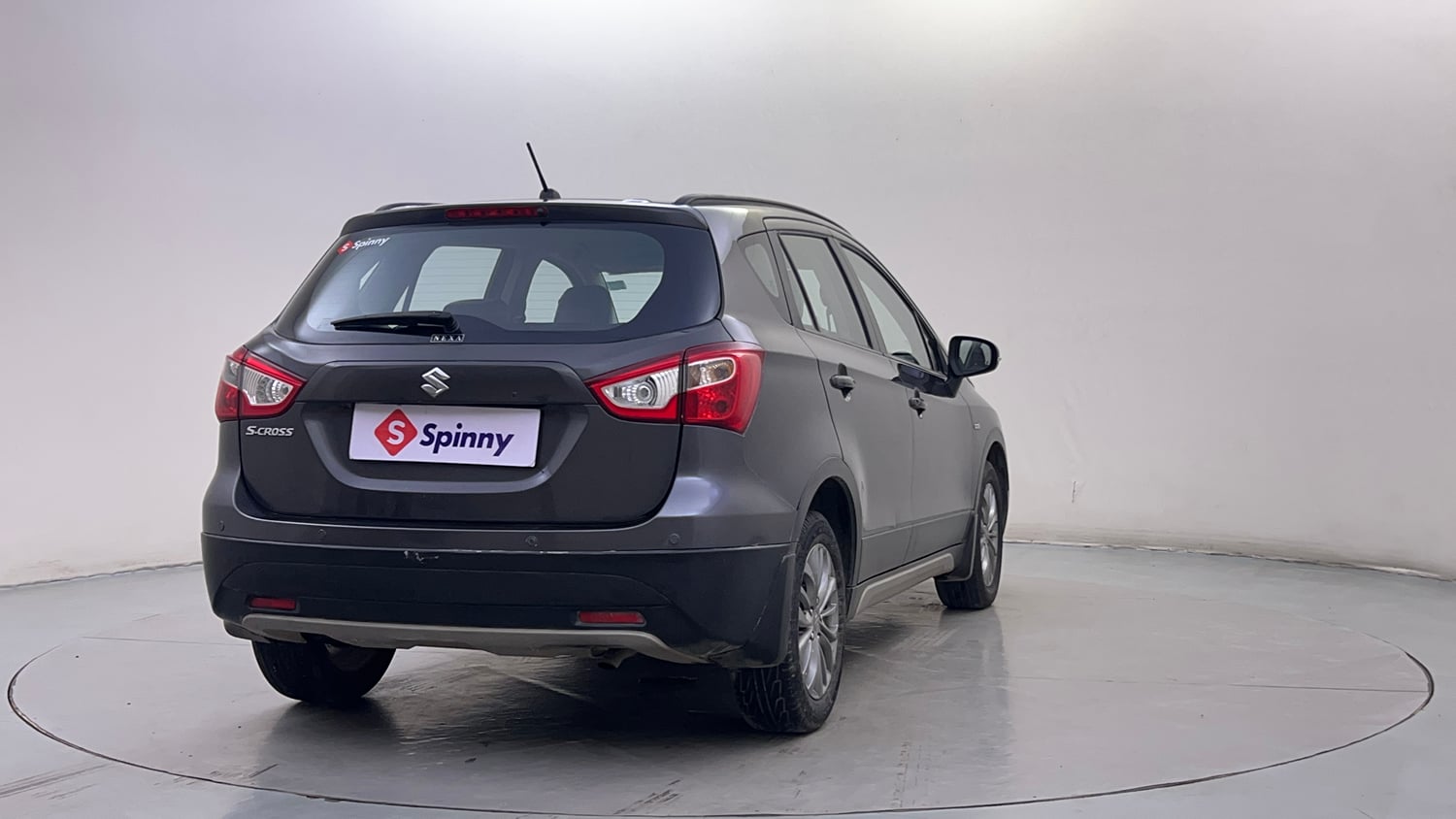 Used 2016 Maruti Suzuki S-Cross Zeta 1.3 Diesel Manual exterior RIGHT REAR CORNER VIEW