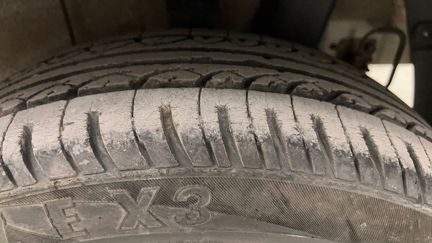 Used 2015 Hyundai Grand i10 Asta 1.2 Kappa VTVT Petrol Manual tyres LEFT REAR TYRE TREAD VIEW