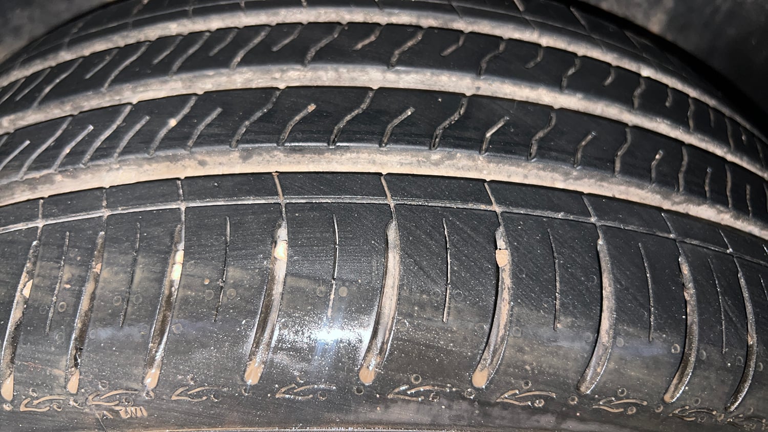 Used 2022 Tata Punch Adventure MT Petrol Manual tyres LEFT REAR TYRE TREAD VIEW