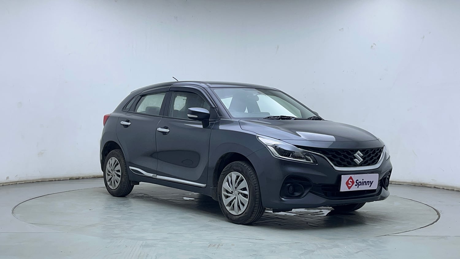 Used 2024 Maruti Suzuki Baleno Delta MT Petrol Manual exterior RIGHT FRONT CORNER VIEW