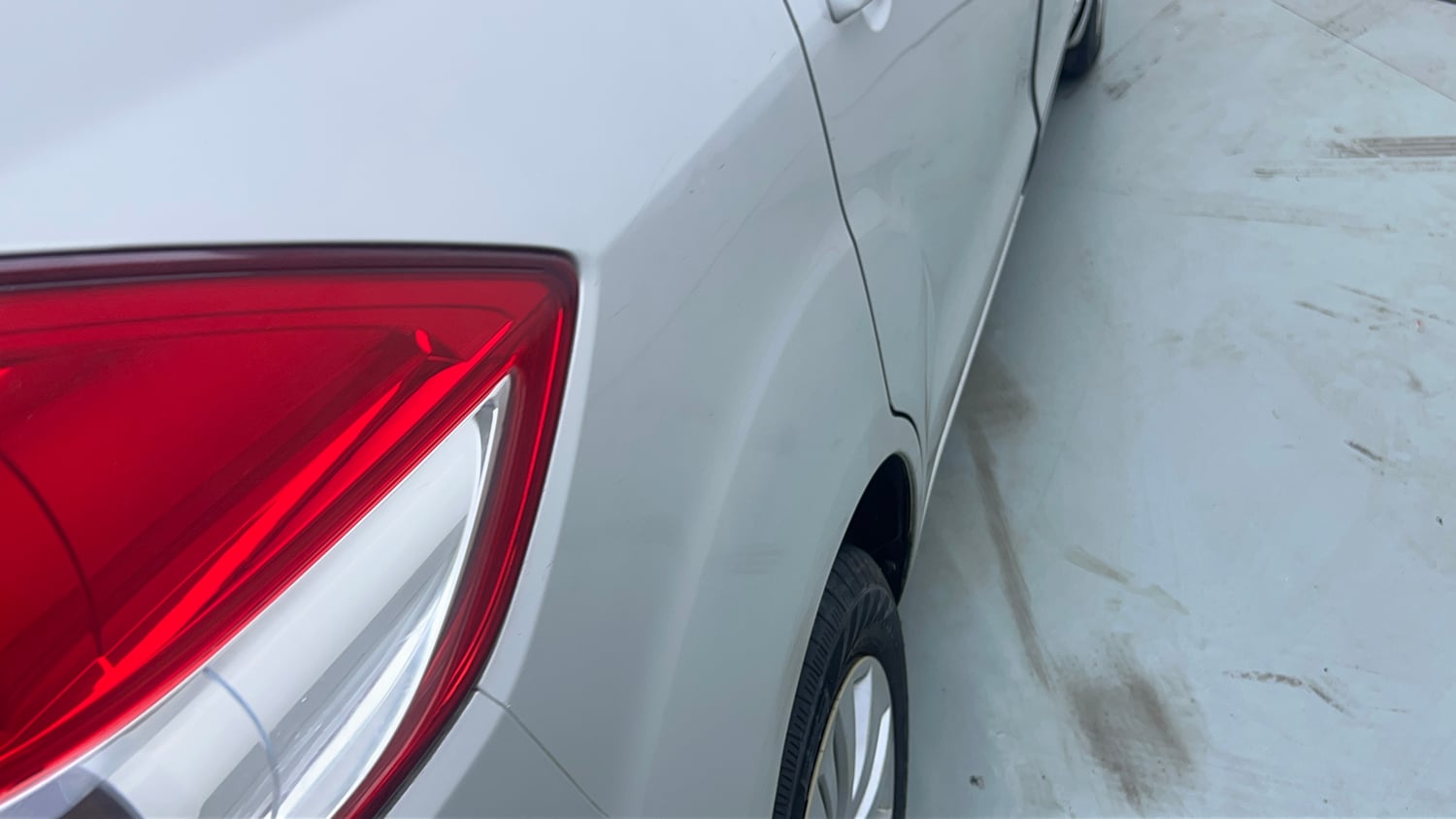 Used 2013 Maruti Suzuki Ertiga Vxi Petrol Manual dents MINOR DENT