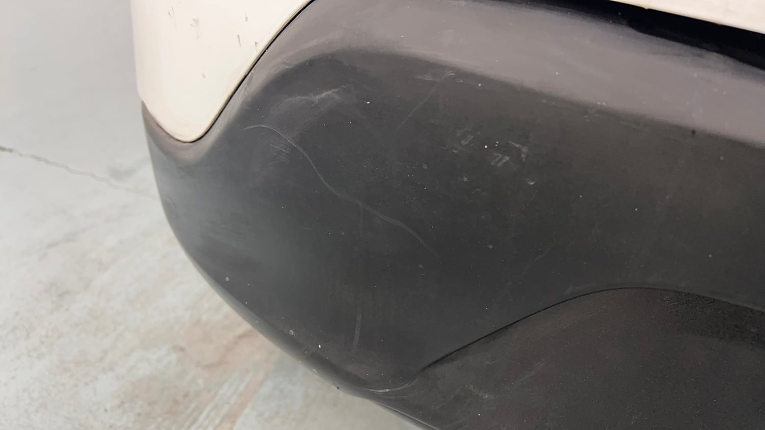 Used 2018 Renault Kwid RXT Petrol Manual dents MINOR SCRATCH