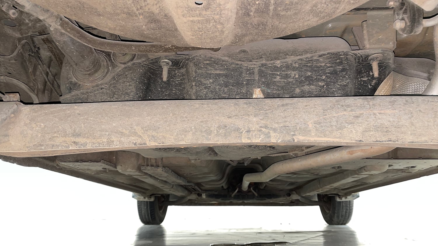 Used 2019 Hyundai Santro Era Executive Petrol Manual extra REAR UNDERBODY VIEW (TAKEN FROM REAR)