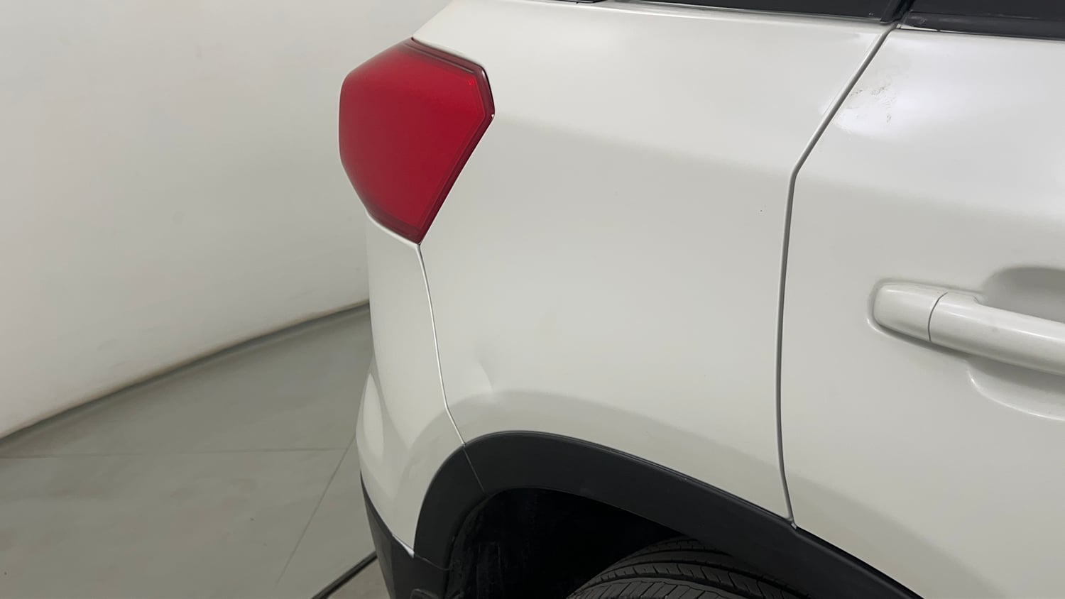 Used 2020 maruti-suzuki Vitara Brezza VXi Petrol Manual dents MINOR SCRATCH